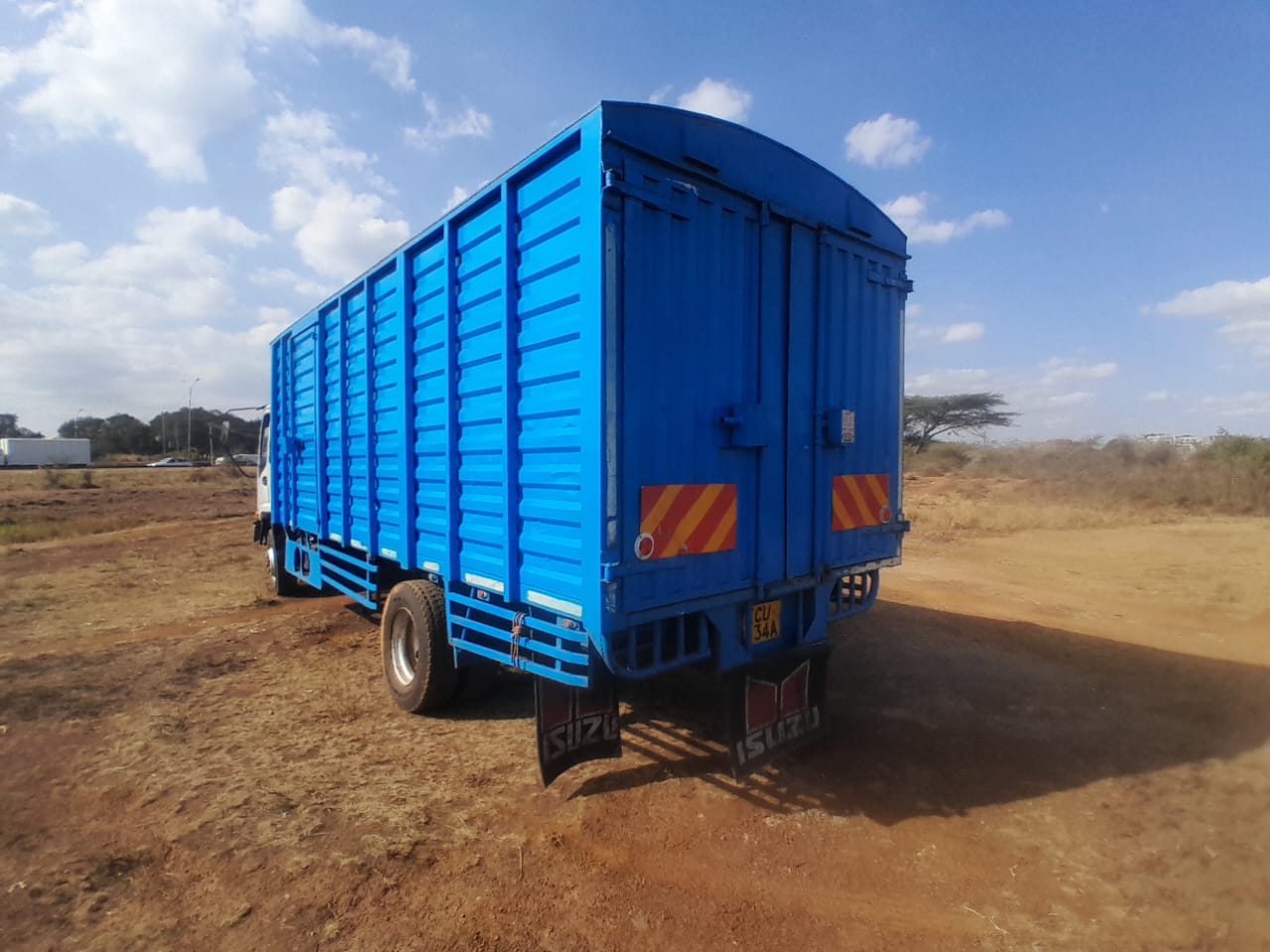 Vehicle image 4