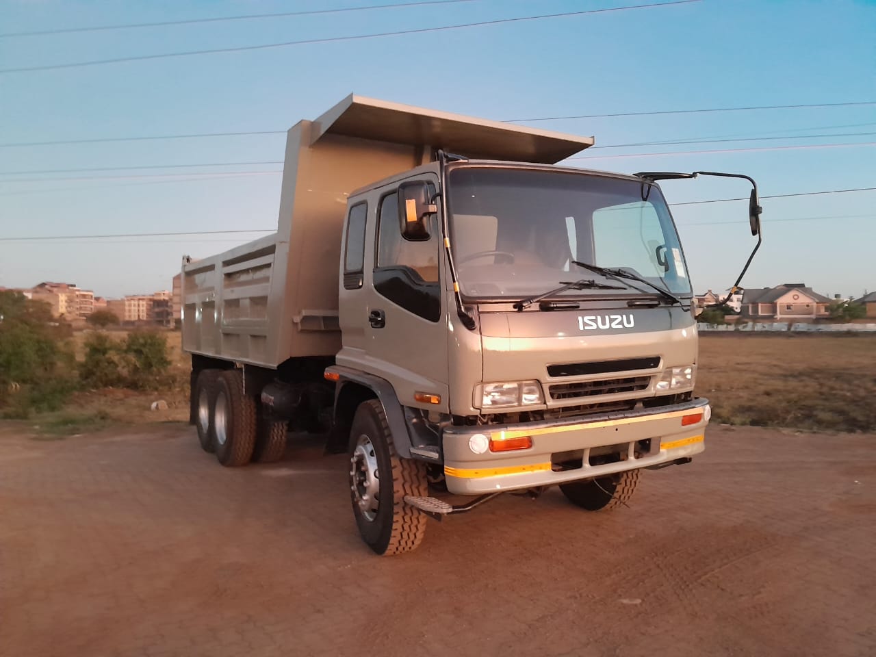 2018 Isuzu FVZ