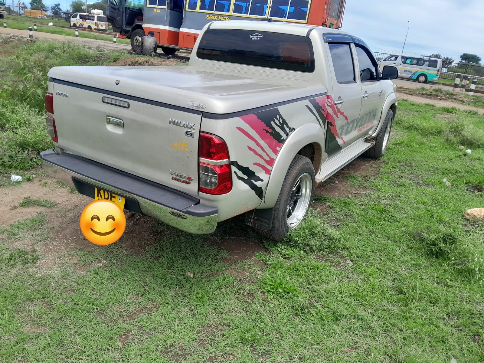 Vehicle image 5