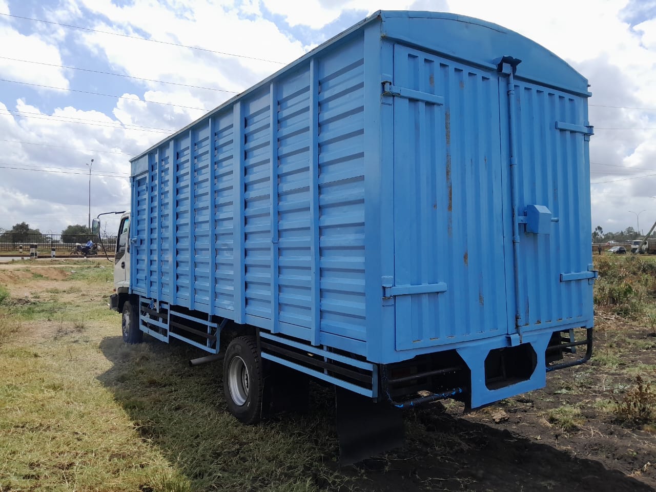 Vehicle image 2